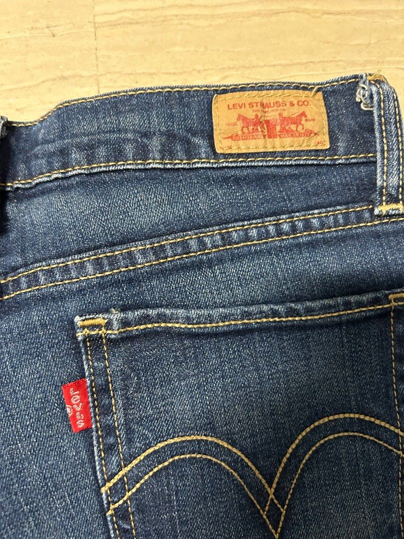 Levi's shop 524 bootcut