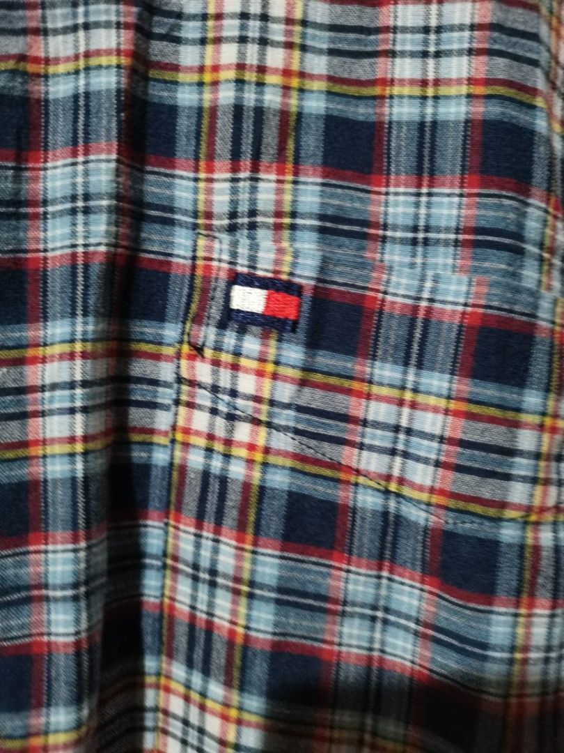 Vintage Tommy Polo Shirt (Category: Tshirts & Polo Shirts ) located in Masbate. Submitted by zichri (Listing ID 1205802638, Image 3). Description: Excellent condition For the Big Boys 24x32 dimension.