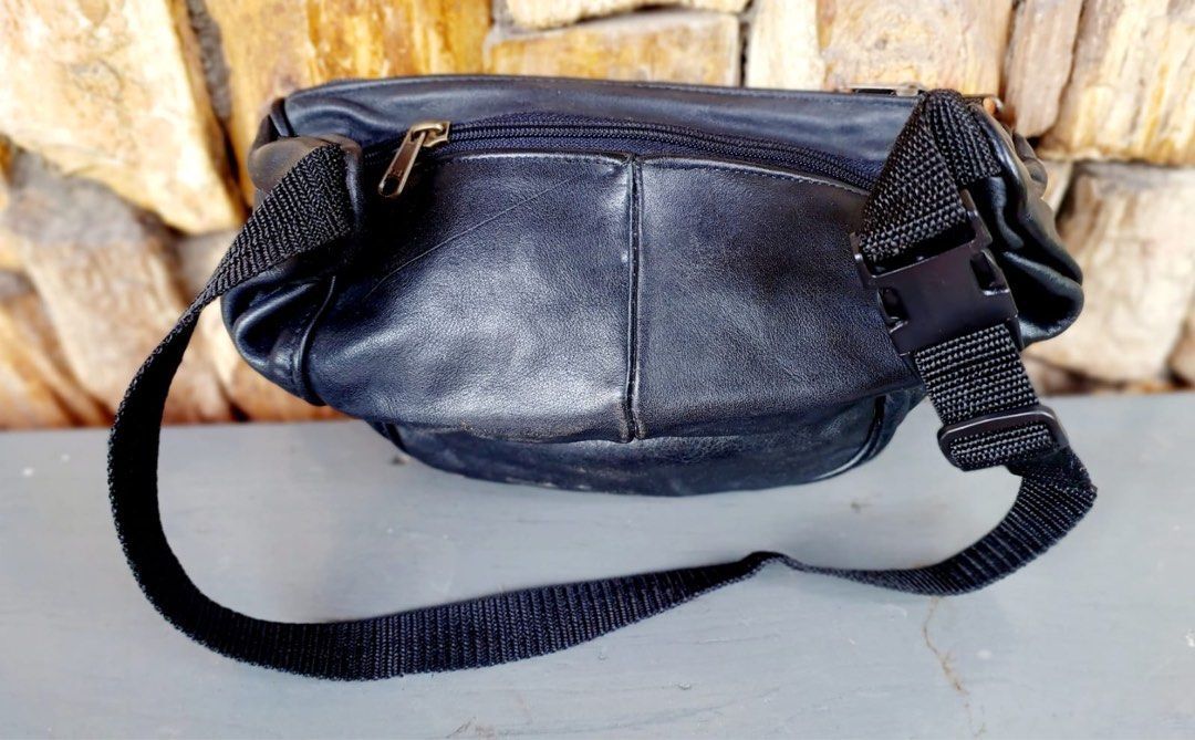 Waist bag sales kulit original