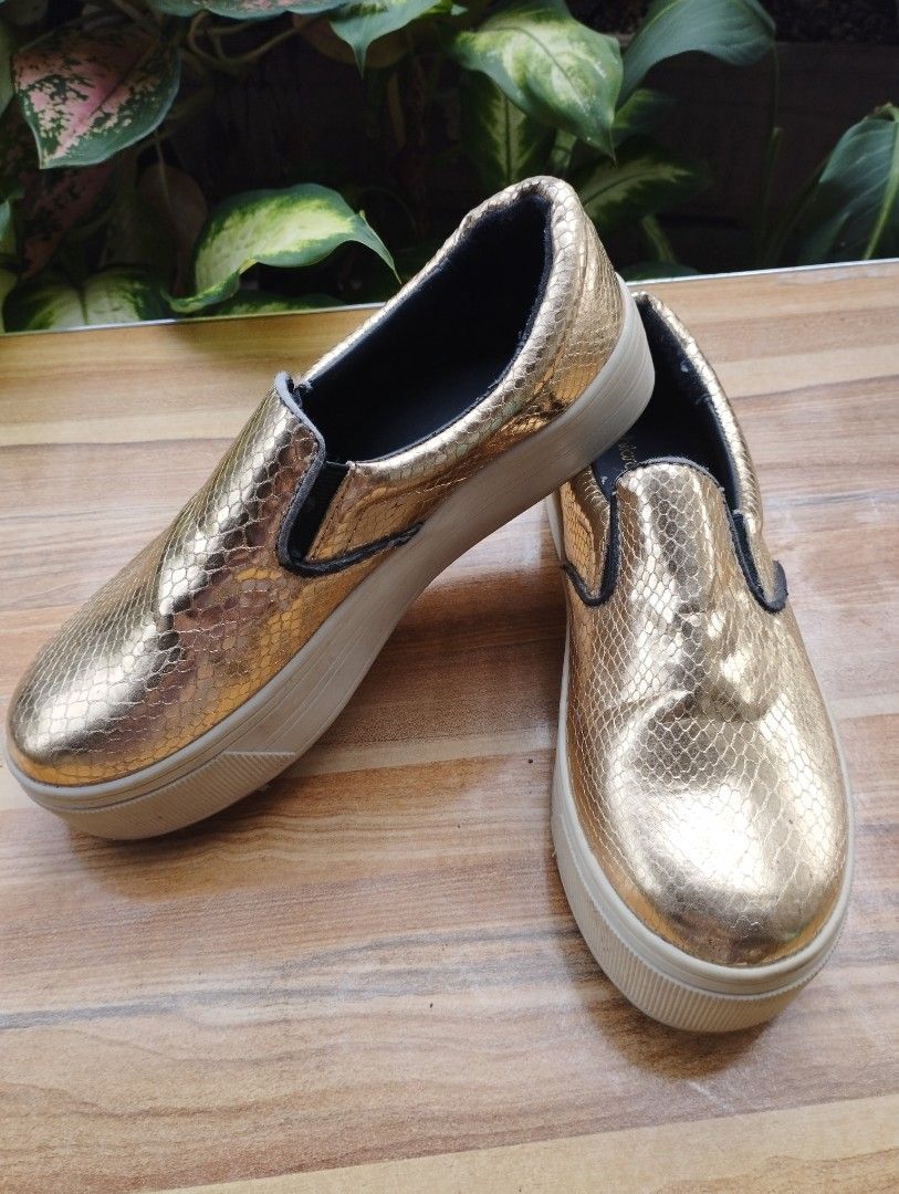 Xhilaration shoes best sale