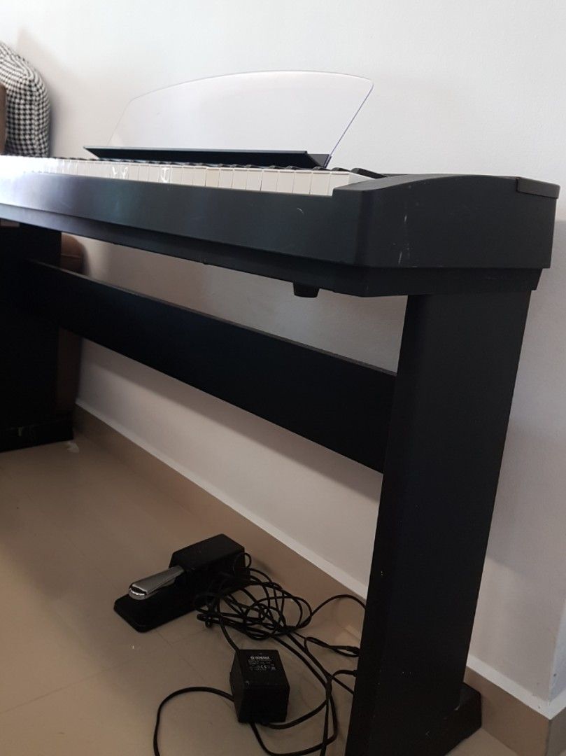 Yamaha digital piano P140, Hobbies & Toys, Music & Media, Musical