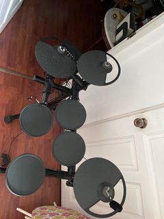 Yamaha DTX drum set