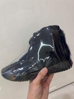 Adidas yeezy 2025 boost 750 malaysia
