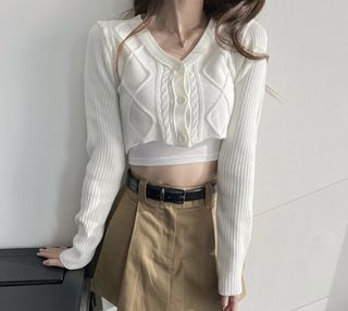 （分類：）位於 。 由 sellsquishyyy 提交（商品編號 1206048544，圖片 1）。簡介： 。