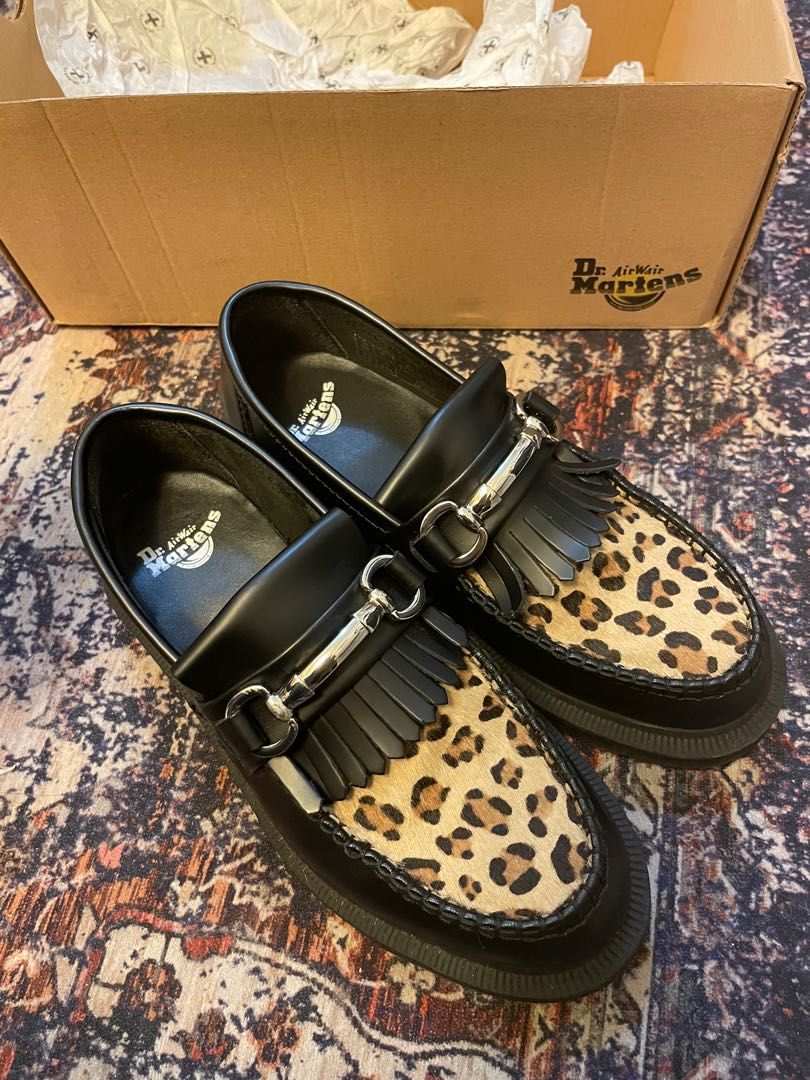 Dr Martens Adrian Snaffle Leopard 聯名beams 豹紋流蘇樂福, 她的時尚