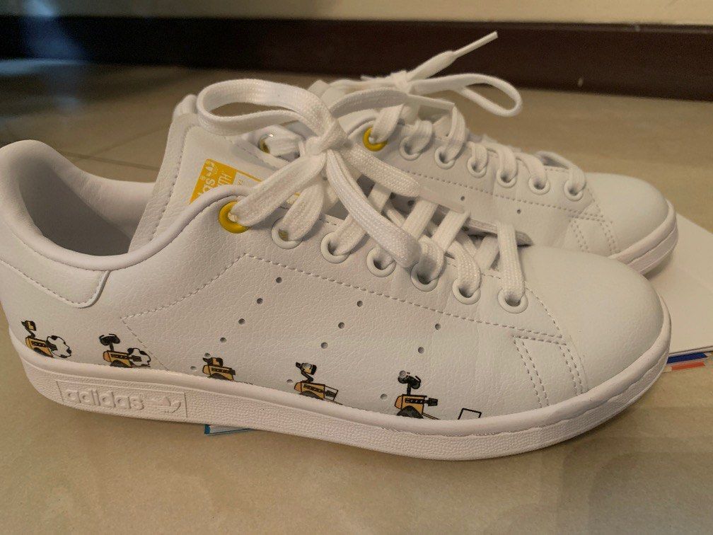 stan smith wall e