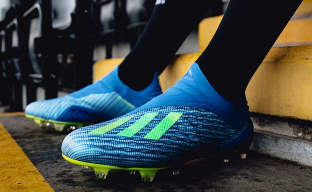 Free soccer boots outlet