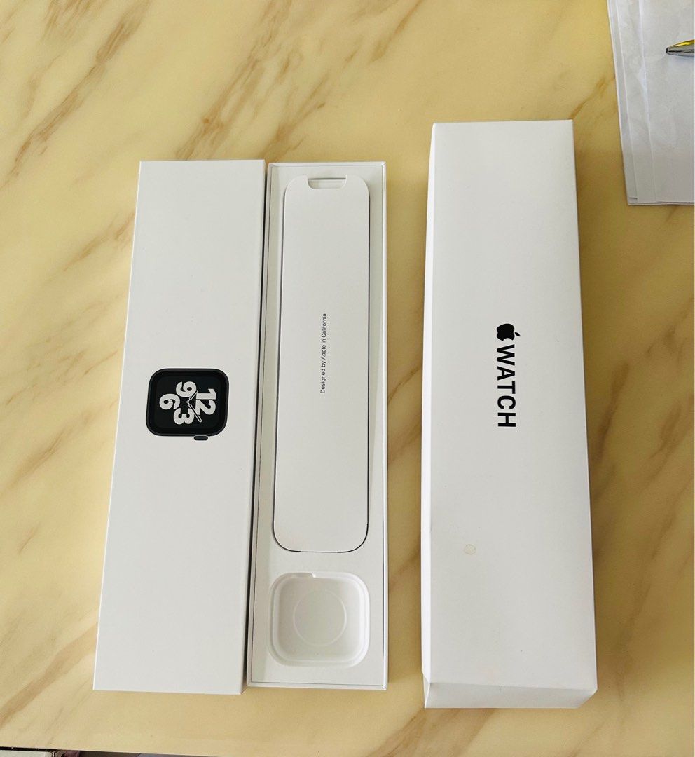Apple iwatch SE empty box, Mobile Phones Gadgets, Wearables