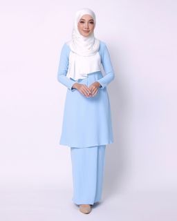 Arco Tun Teja Kurung in Icy Blue