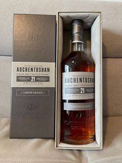 (Category: ) located in . Submitted by WhiskyNWatches (Listing ID 1205905519, Image 1). Description: .