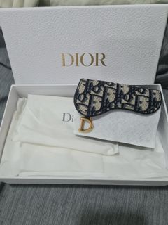 (Category: ) located in . Submitted by preloved.eeeeeeeeee (Listing ID 1205962771, Image 1). Description: .