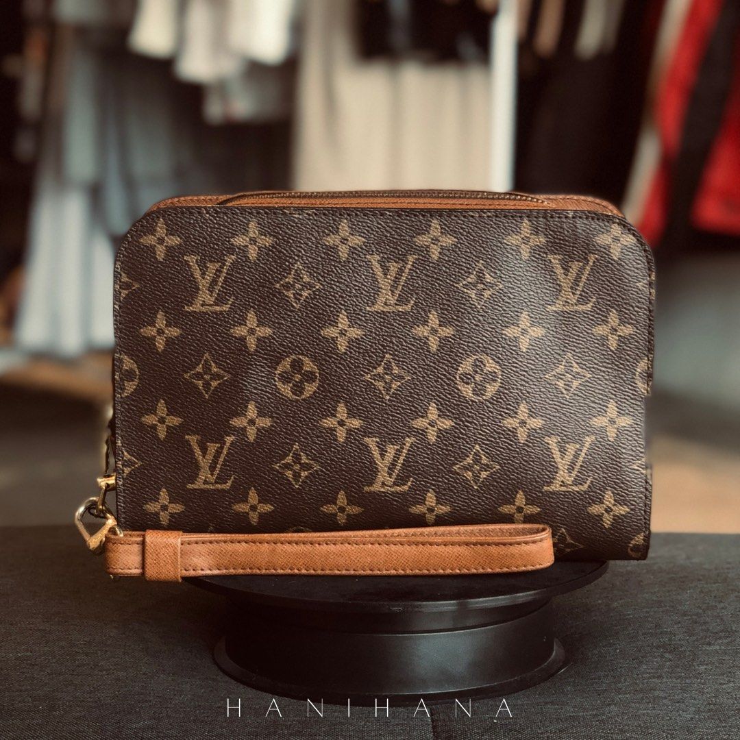 LOUIS VUITTON monogram canvas orsay brown clutch, Luxury, Bags & Wallets on  Carousell