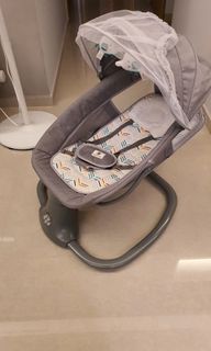 Baby Automatic Rocker Mastela
