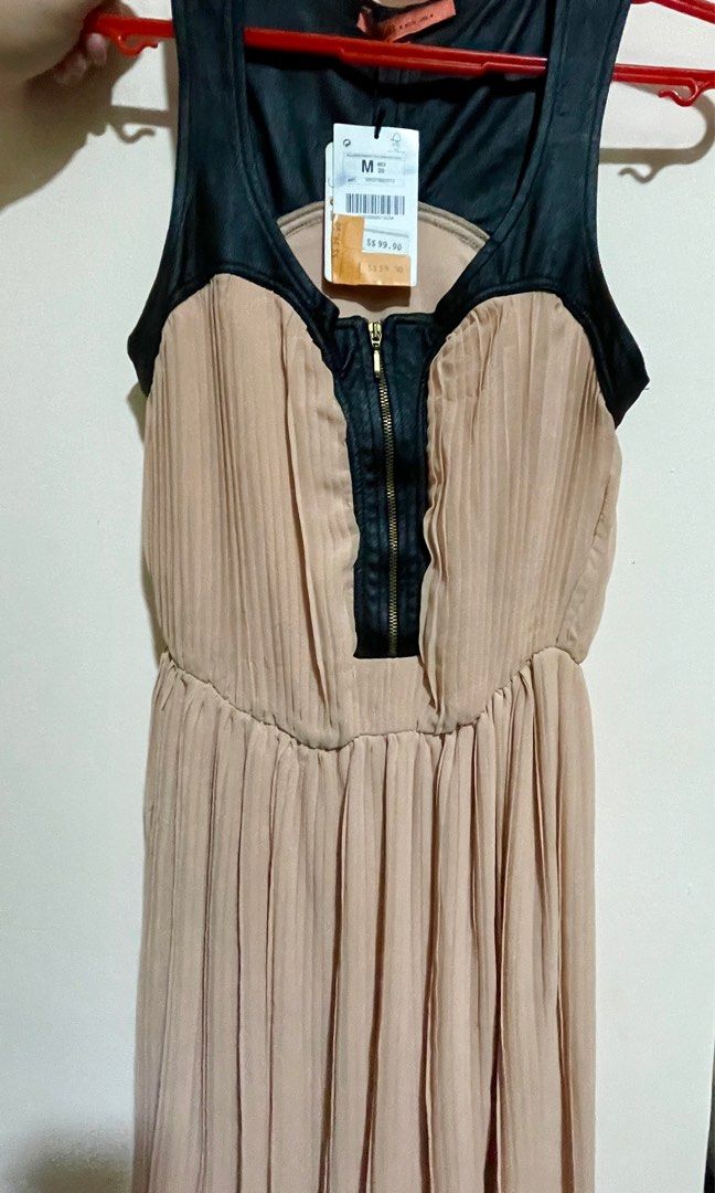 BNWT BERSHKA chiffon leather dress, Women's Fashion, Dresses & Sets, Dresses on Carousell BNWT BERSHKA chiffon leather dress, Women's Fashion, Dresses & Sets, Dresses on Carousell