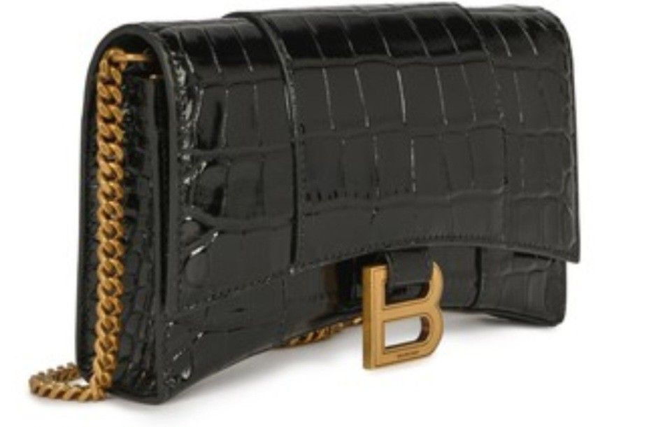 Brand New Balenciaga Hour Glass Wallet w Chain (Category: Bags & Wallets) located in Singapore. Submitted by ho8jo (Listing ID 1205906047, Image 3). Description: Never used came in original packaging. Bought in Europe. Removable chain to become a clutch bag. L7.6 x H4.7 x W1.9 inch Genuine buyer pls 🙏.