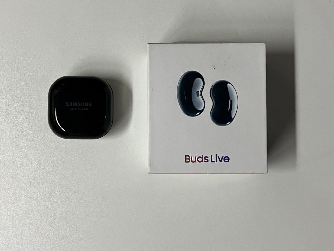 Buds Live (Category: Earphones) located in Mandaluyong City. Submitted by pco11 (Listing ID 1205897532, Image 2). Description: Buds Live.