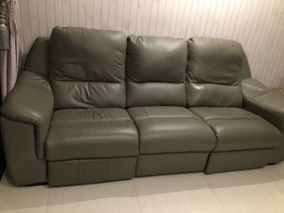 (Category: ) located in . Submitted by good_dealz (Listing ID 1206026856, Image 1). Description: .
