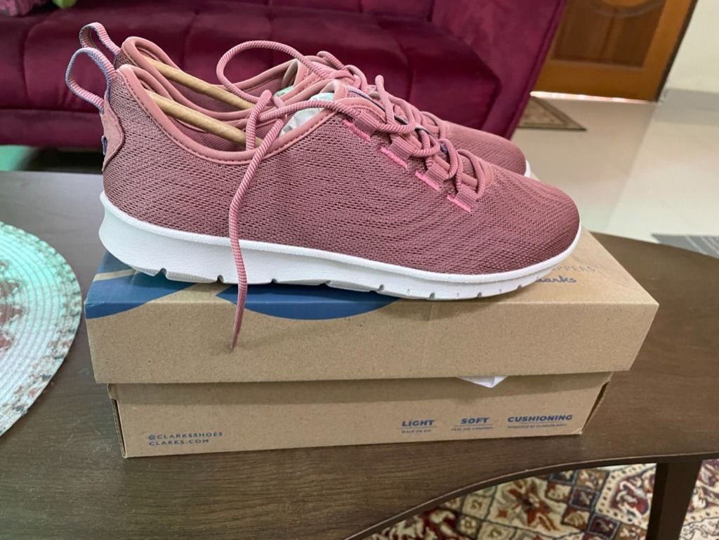 Clarks best sale step allena