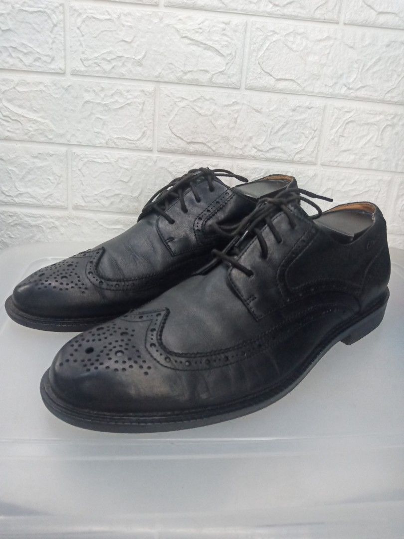Clarks wingtip cheap