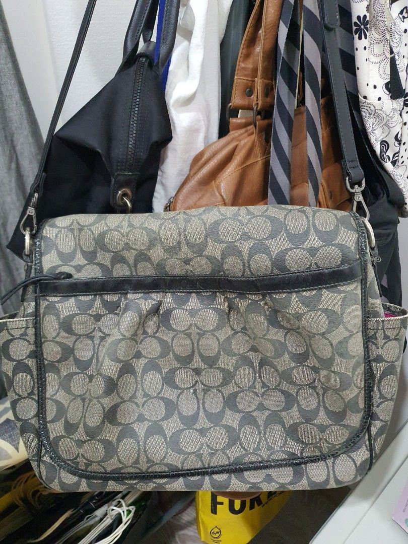 Diaper messenger best sale coach diaper bag