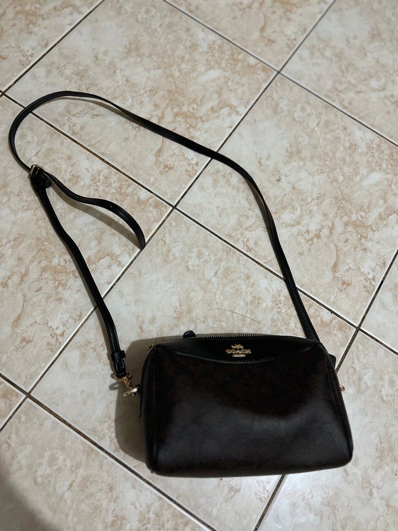 Coach Mini Body Bag, Women's Fashion, Bags & Wallets, Cross-body Bags ...