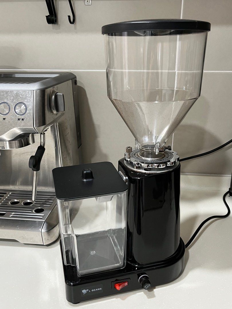 Coffee Machine Breville 870 & Raccea Grinder, TV & Home Appliances
