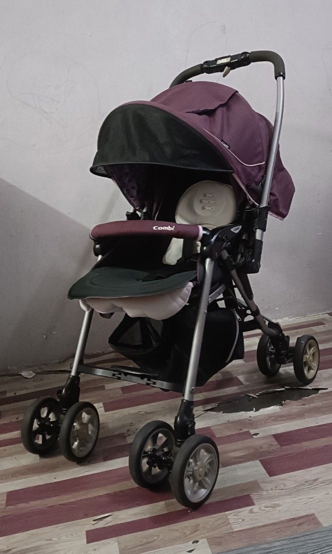 Combi Miracle Turn Dx Stroller
