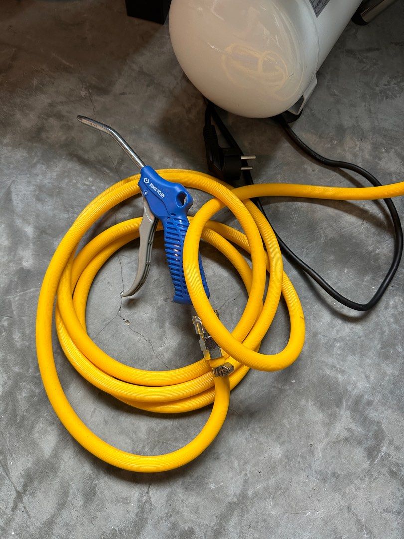 Compressor 8 Bar 9 litres, Everything Else on Carousell