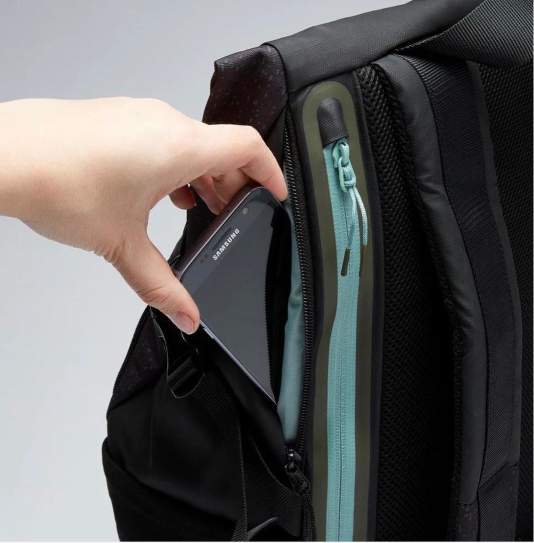 Decathlon Kipsta 25L Intensive Sports Backpack, Men's Fashion, Bags