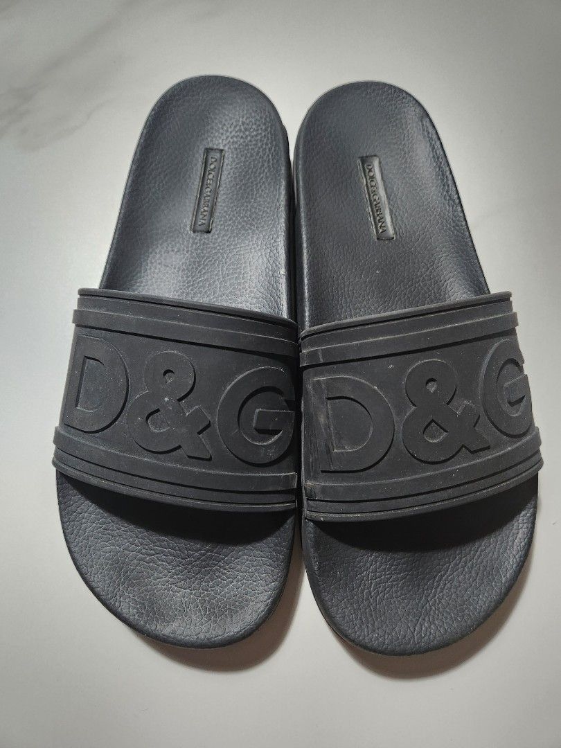 D G slip on slippers