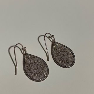 Droplet 💧 Earring