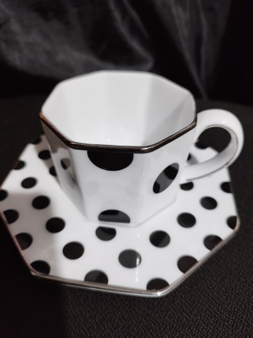 Elegant cups and saucers set for 2 (franc), Furniture & Home Living