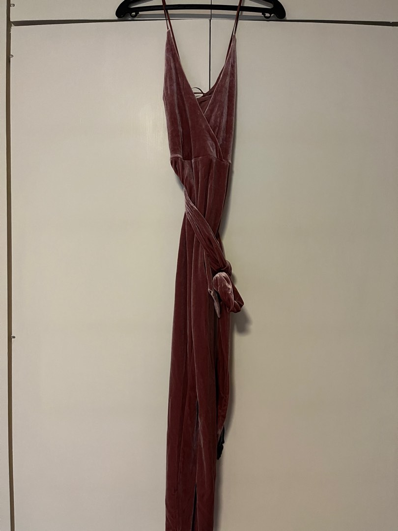 Express pink velour jumpsuit party jumpsuit, Women's Fashion, Dresses