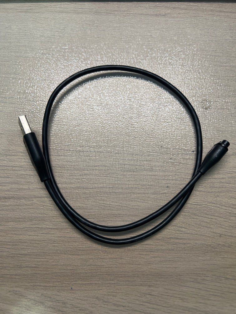 Garmin charging cable, Mobile Phones & Gadgets, Other Gadgets on Carousell