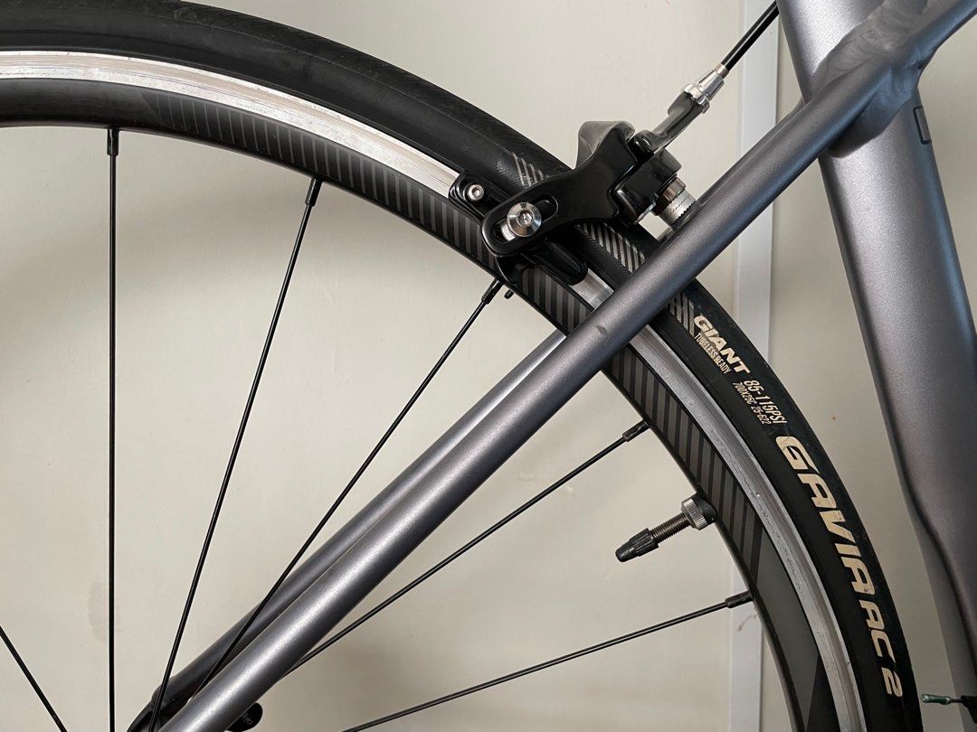 Kina Viewer grænse Giant Gavia AC 2 tubeless, Sports Equipment, Bicycles & Parts, Bicycles on  Carousell