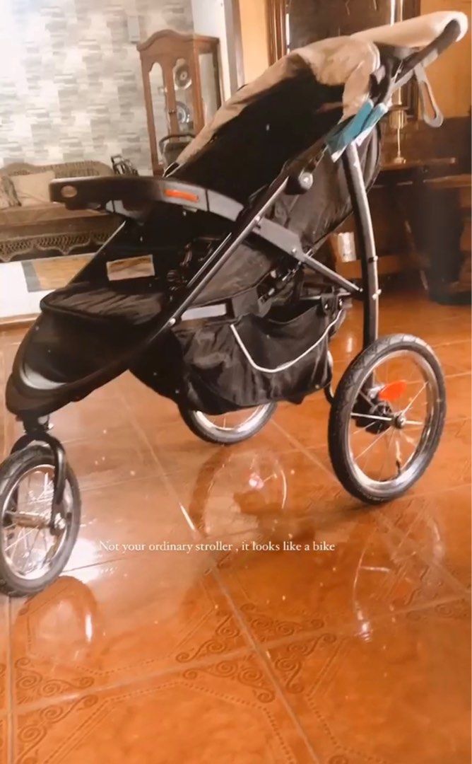 Graco Fast Action Jogger LX Travel System Stroller And Carseat