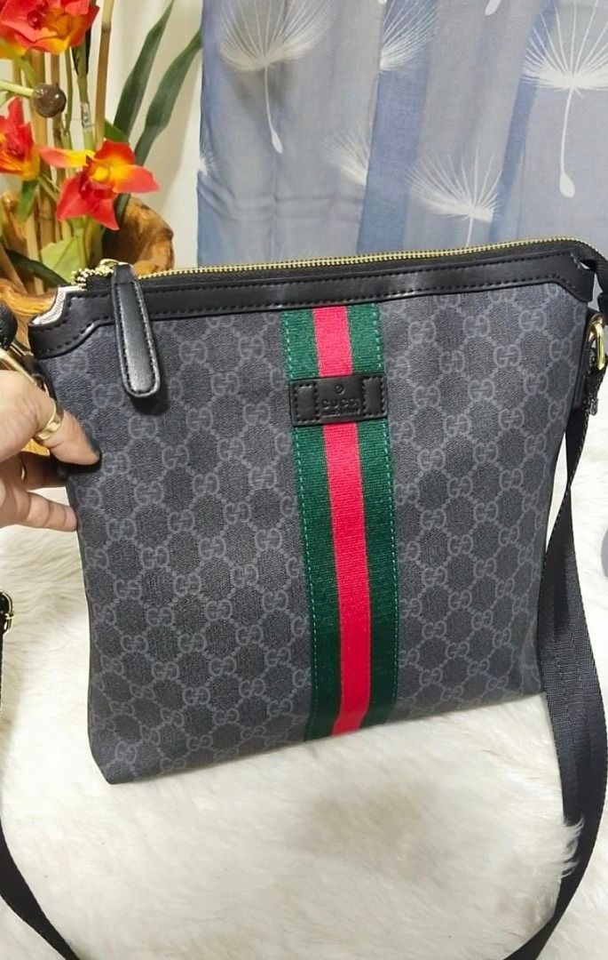 Gucci body bag for men hotsell