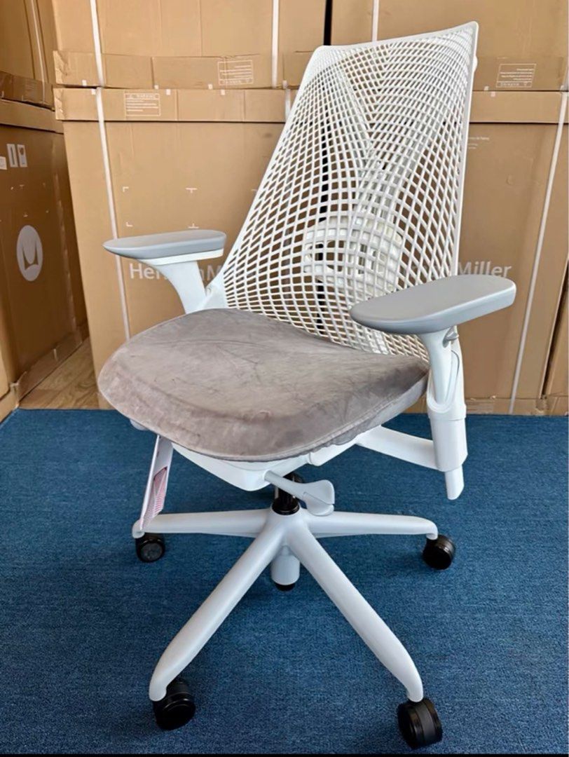 Sayl shop chair cover