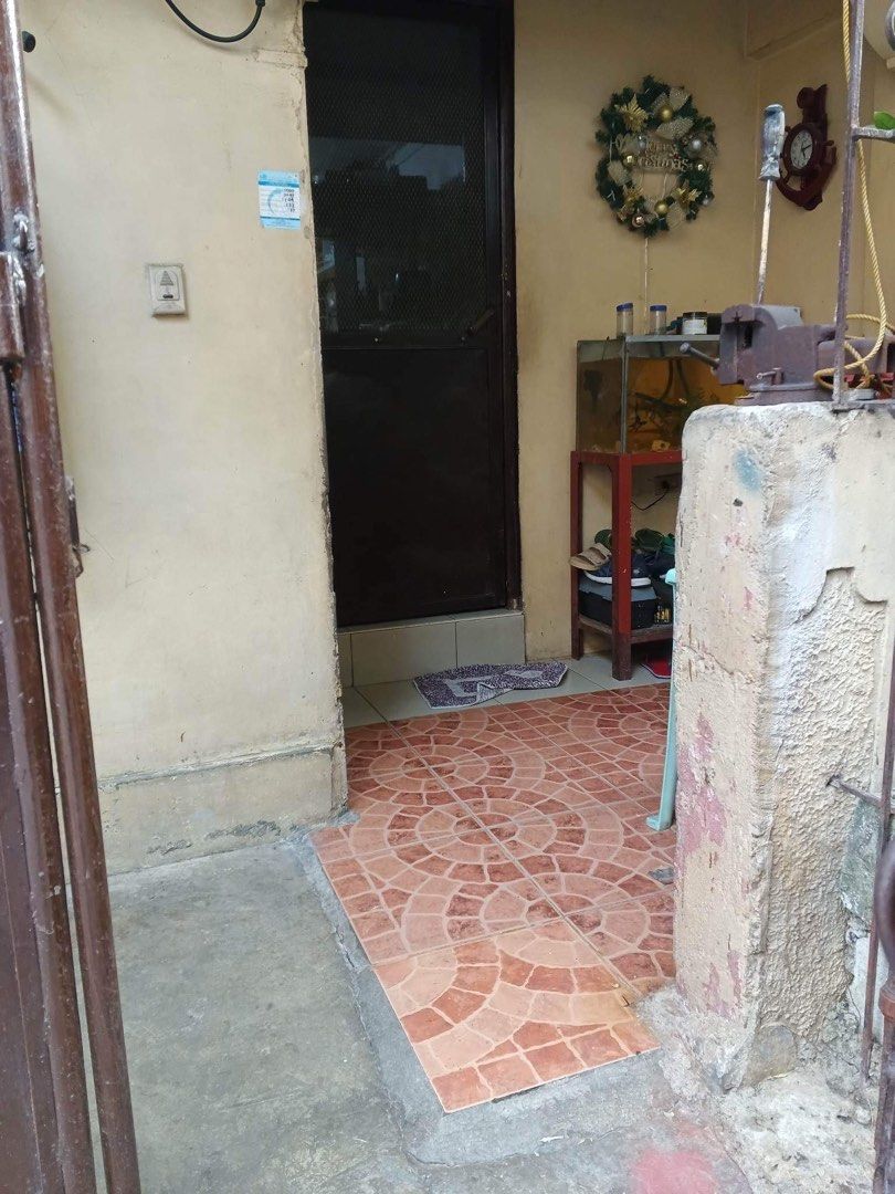 House for sale in Longos, Malabon near Fisher Mall, Malabon Citiquare