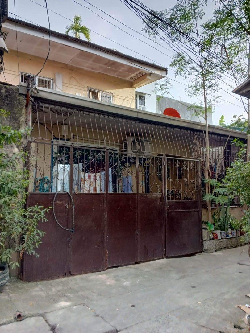 House for sale in Longos, Malabon near Fisher Mall, Malabon Citiquare