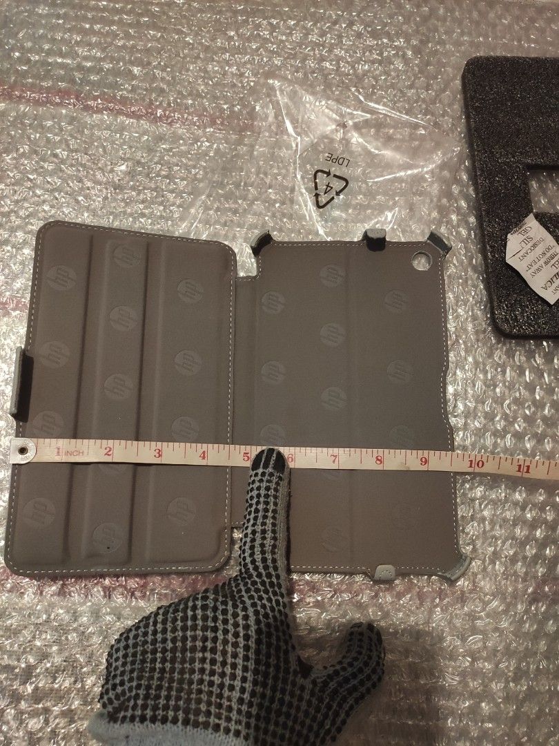 HP Tablet Case, Mobile Phones & Gadgets, Tablets, Others on Carousell