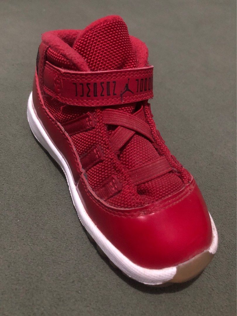 junior jordan 11