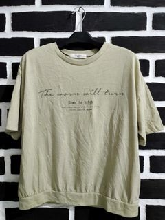 KAOS WANITA