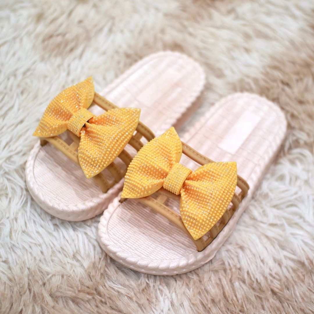 Ribbon sandals online for babies