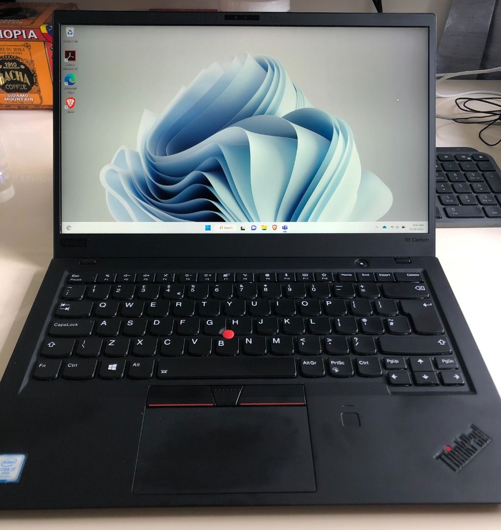 Lenovo ThinkPad X1 Carbon Gen 6 • Intel Core i7-8650u/16GB RAM