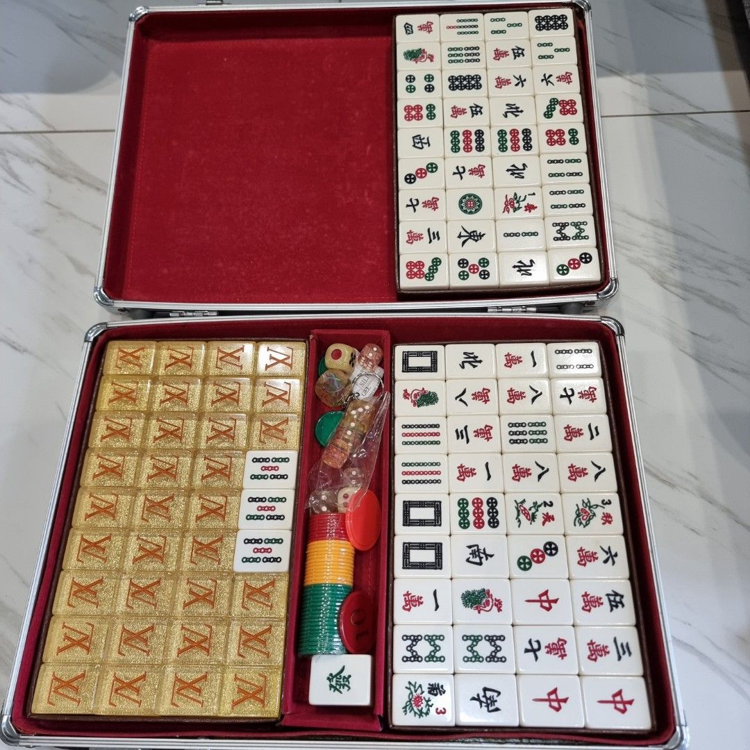 Mahjong Tiles (Louis Vuitton / LV)