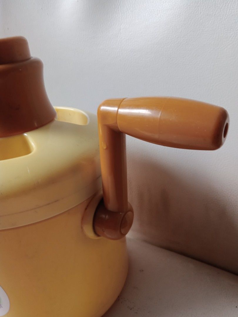 Manual Ice cream churner/maker, Furniture & Home Living, Kitchenware