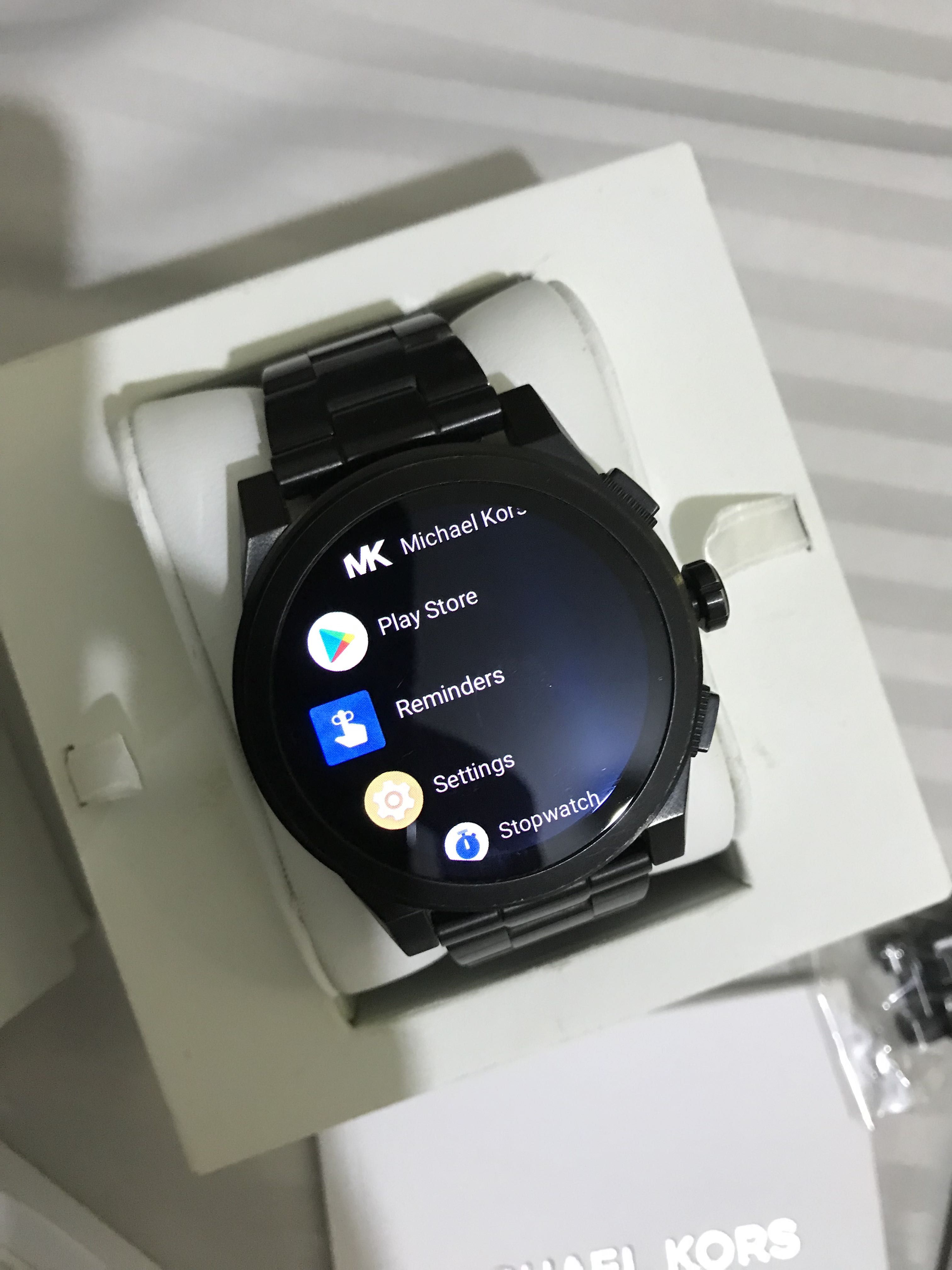 Michael Kors Grayson Smartwatch, Men's Fashion, Watches & Accessories,  Watches on Carousell