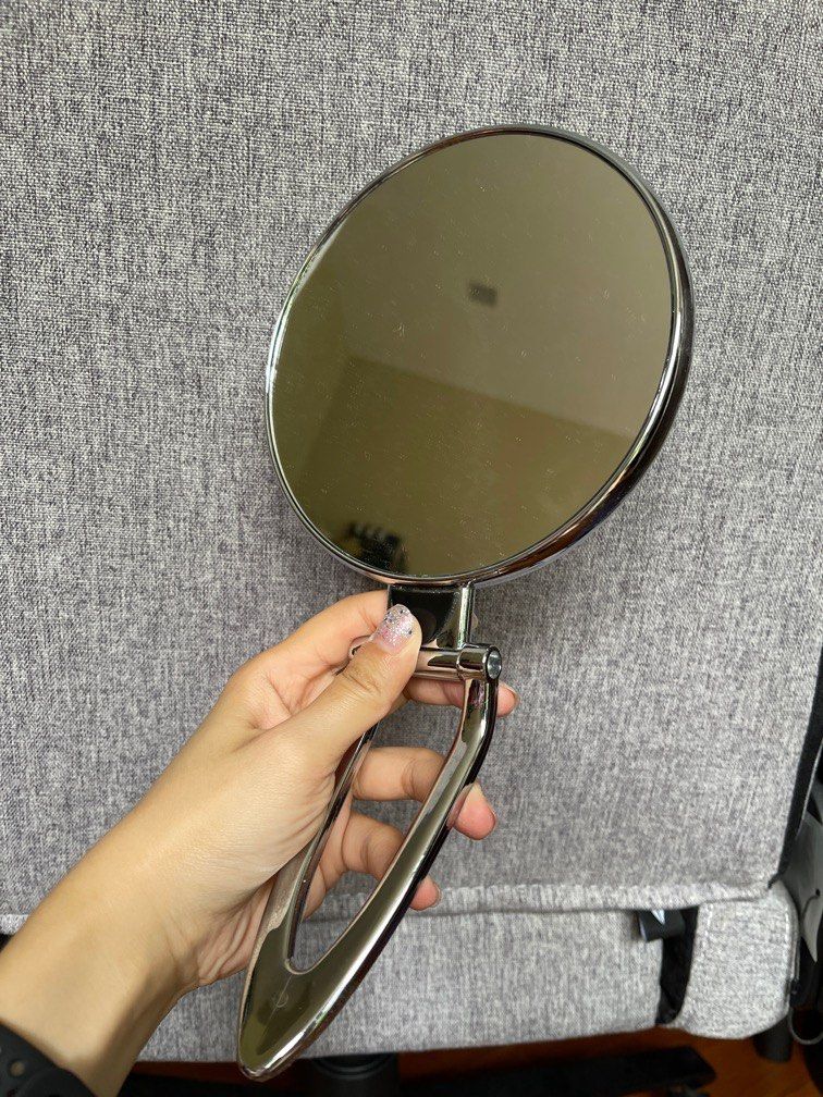 miniso mirror, Furniture & Home Living, Home Decor, Mirrors on Carousell