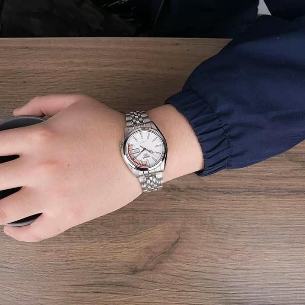 NEW Seiko 5 Automatic Stainless Steel Mens Watch SNKK25J1